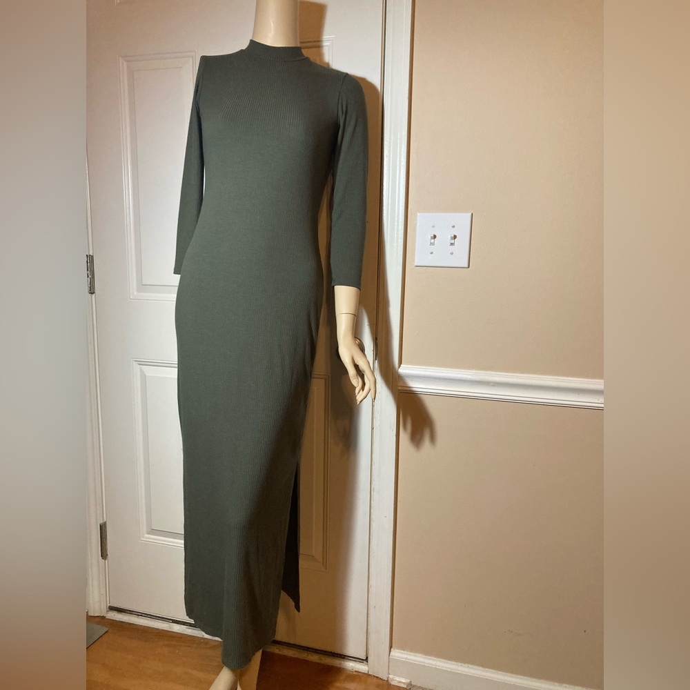Long Green Ribbed Dress - HEART & HIPS Size Small